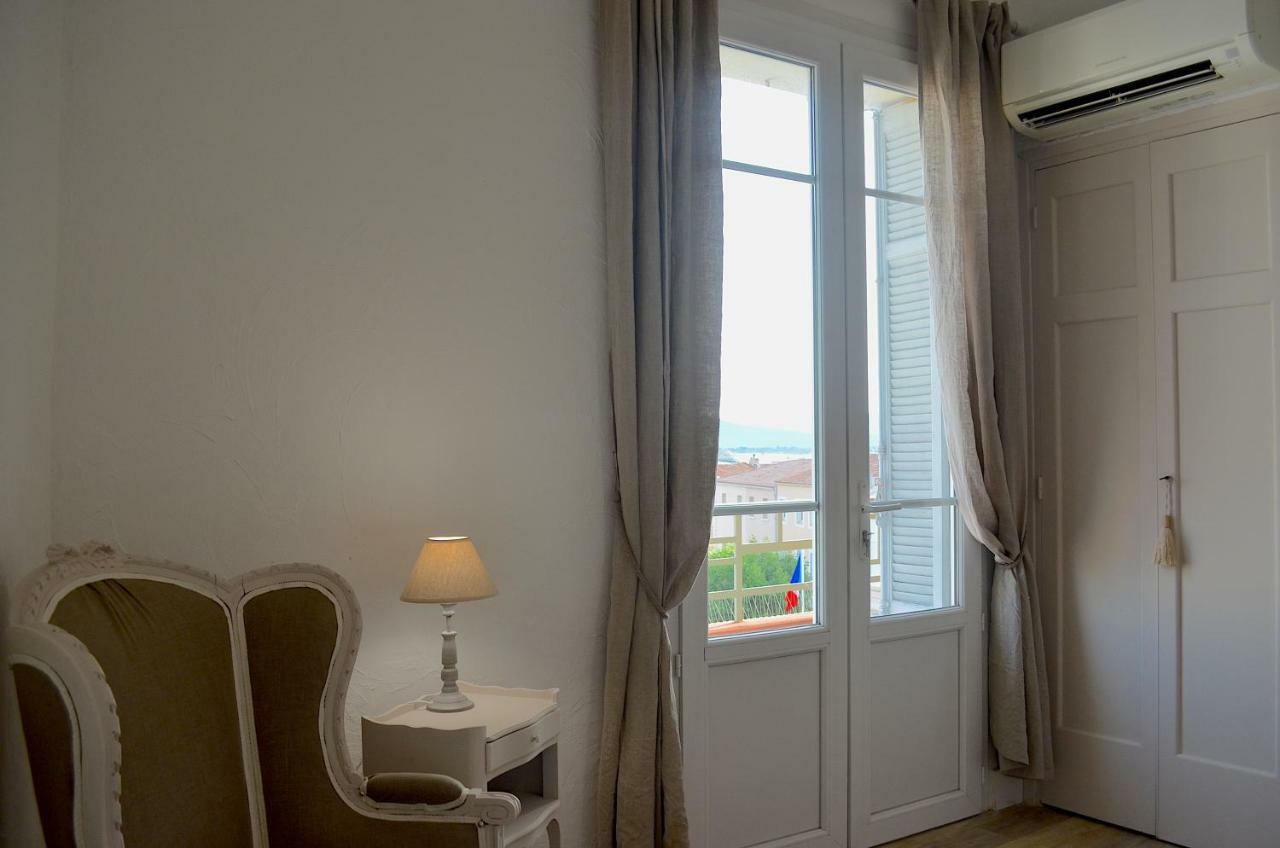 2 Pieces Liberte Plein Centre Apartment Saint-Raphael  Exterior photo